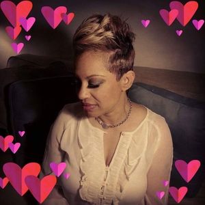 Meet your Posher, Deidre